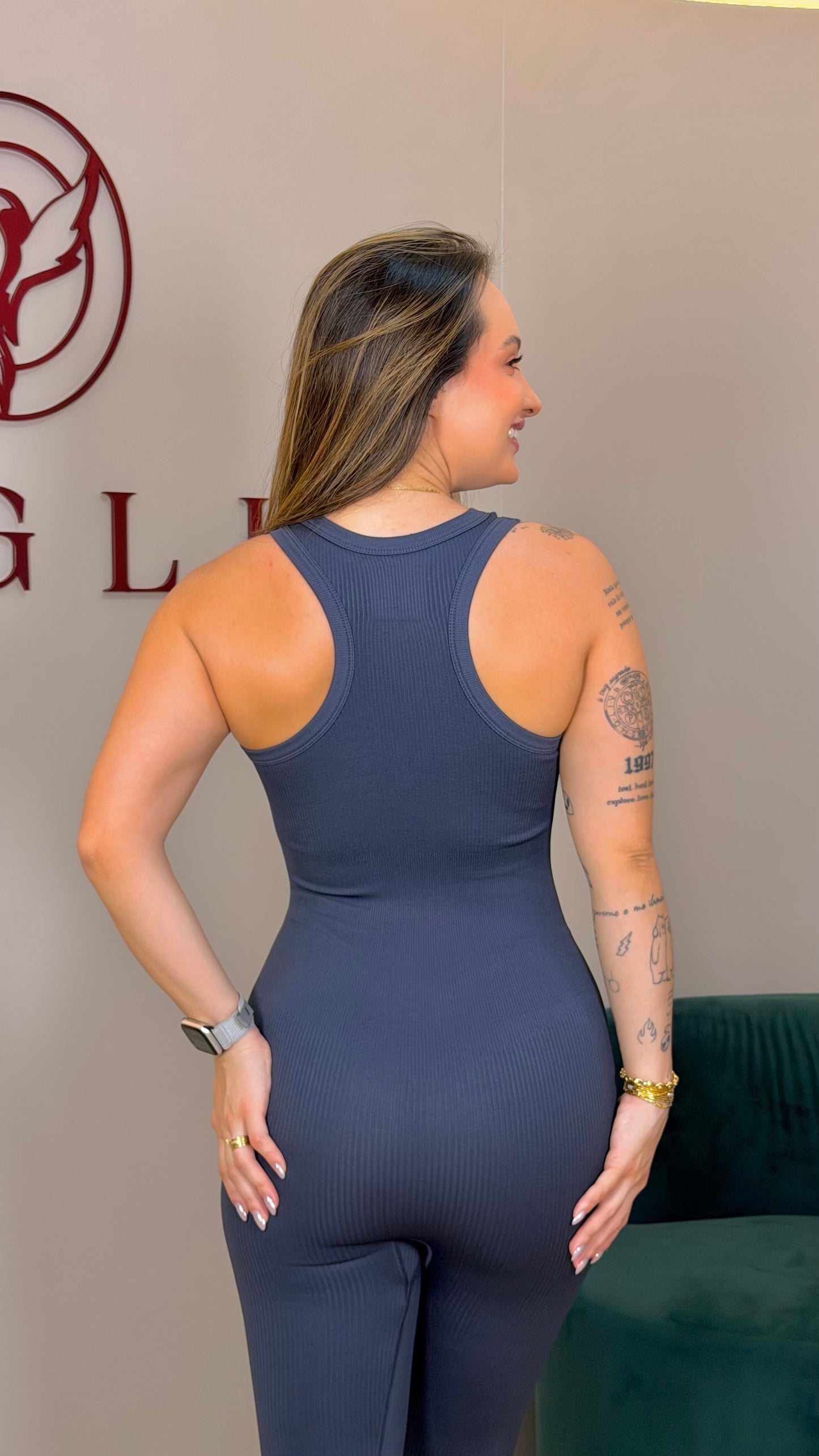 MACACÃO CANELADO REGATA RO