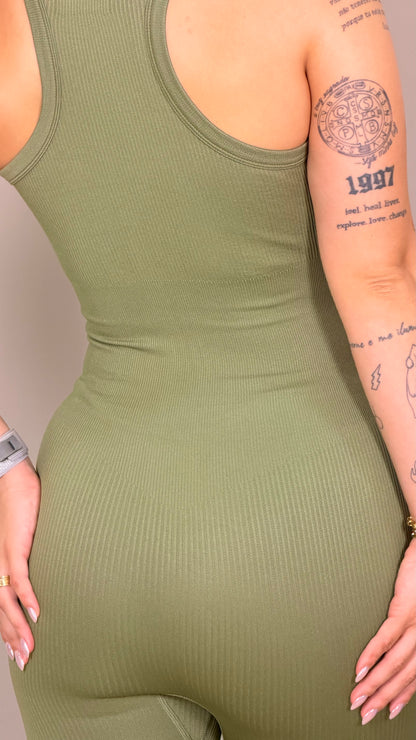 MACACÃO CANELADO REGATA RO