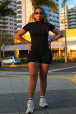 MACAQUINHO MIA